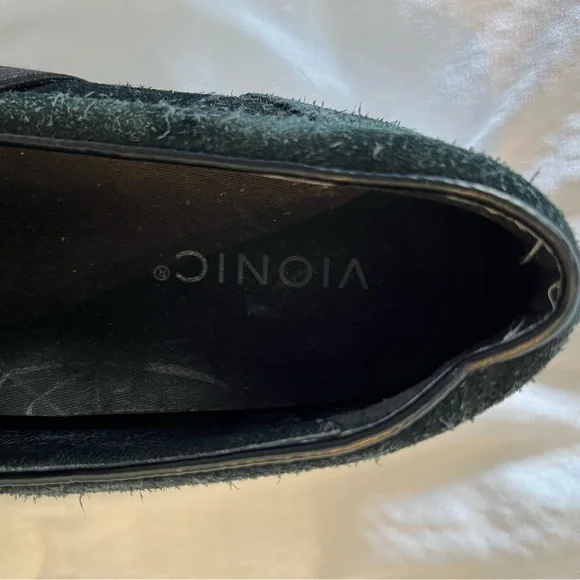 Vionic Women’s Suede Black Slip-On Shoes - Picture 3 of 7